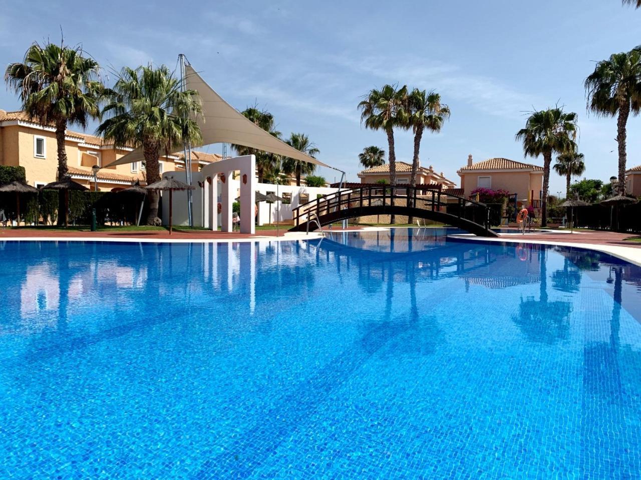 Bahari Marinas - Tu Duplex Con Jardin Privado! Apartment Vera Bagian luar foto